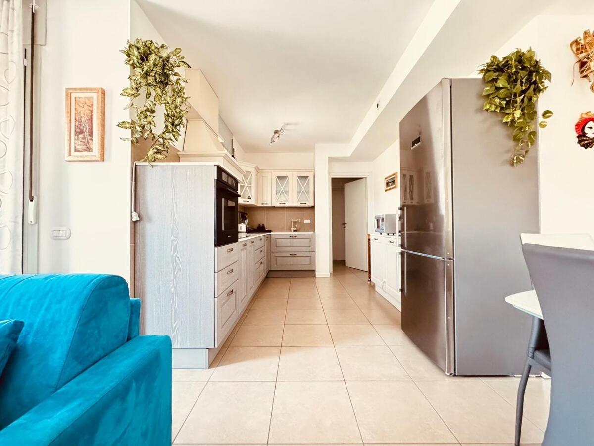Apartment Homeby, Barbara Milan