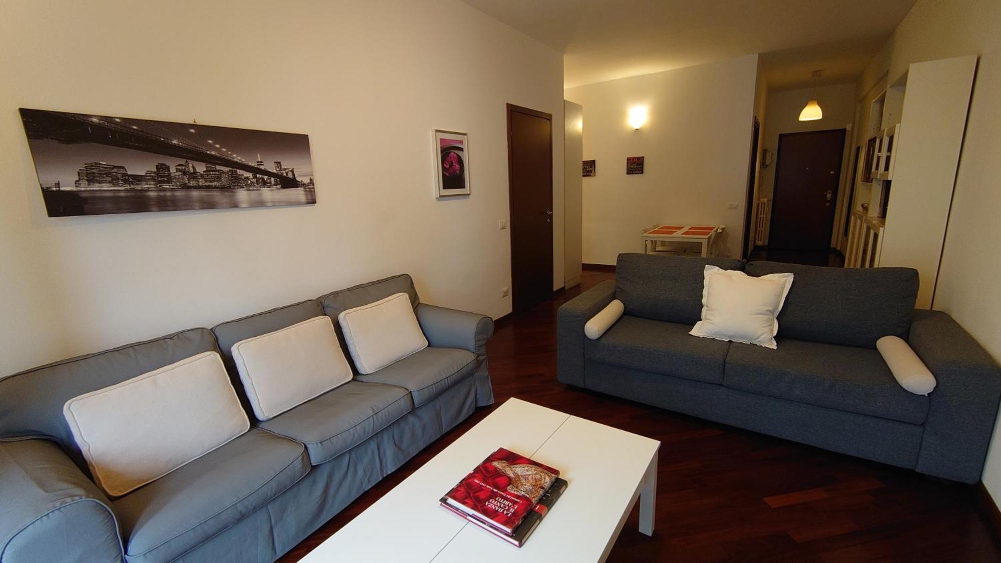 Trilocale Zona Corso Sempione Vicino Metro Mm5 - Losanna Apartment
