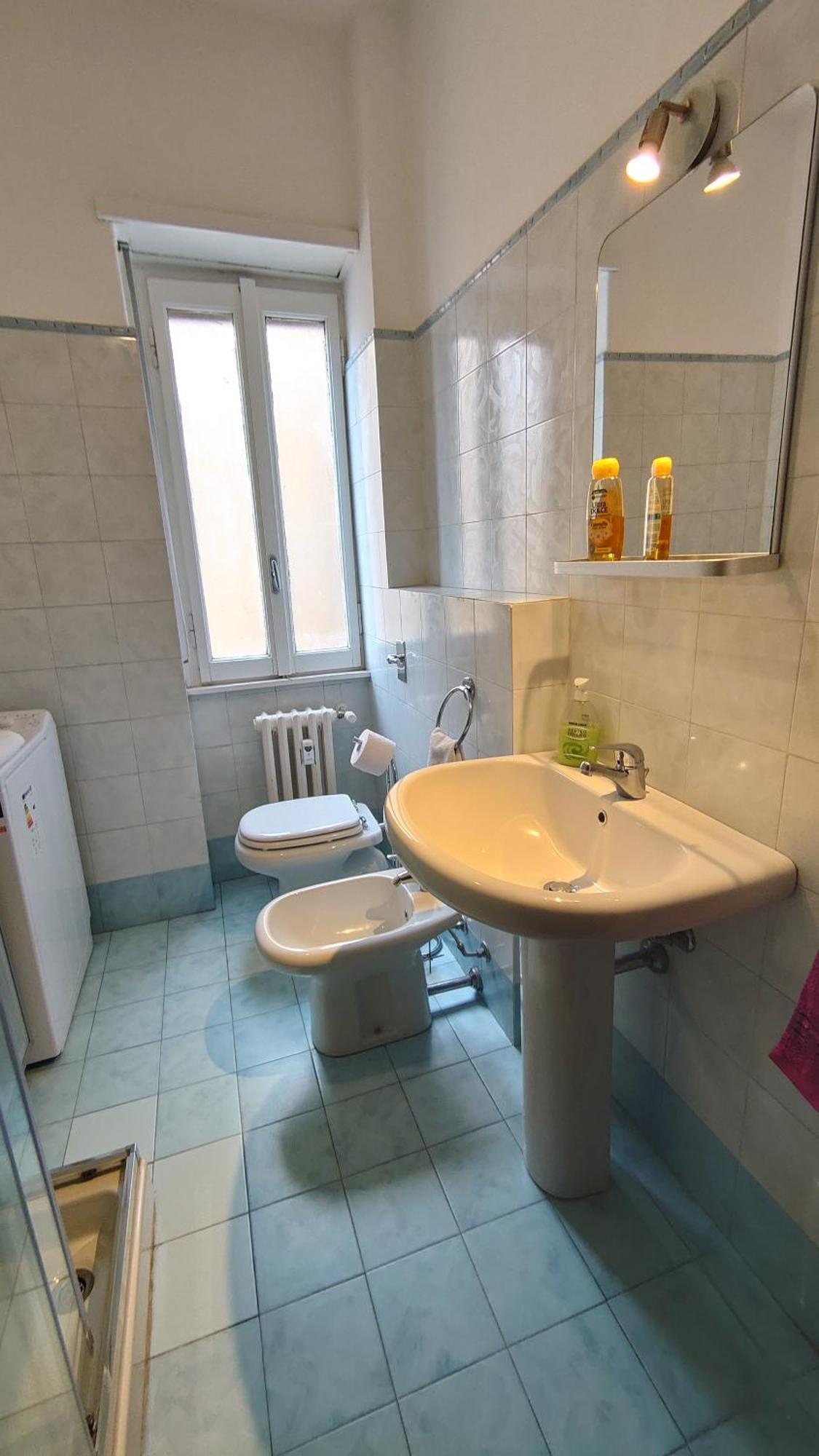 Trilocale Zona Corso Sempione Vicino Metro Mm5 - Losanna