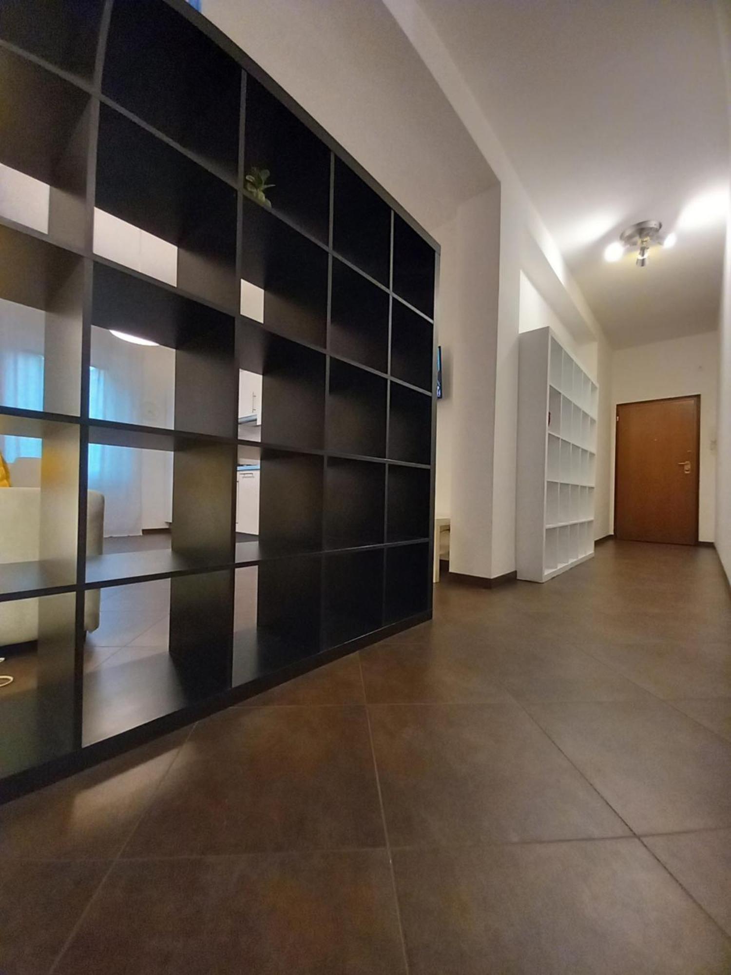 Spazioso Bilocale Vicino Metro Mm4 Argonne - Lome 315 * Milan