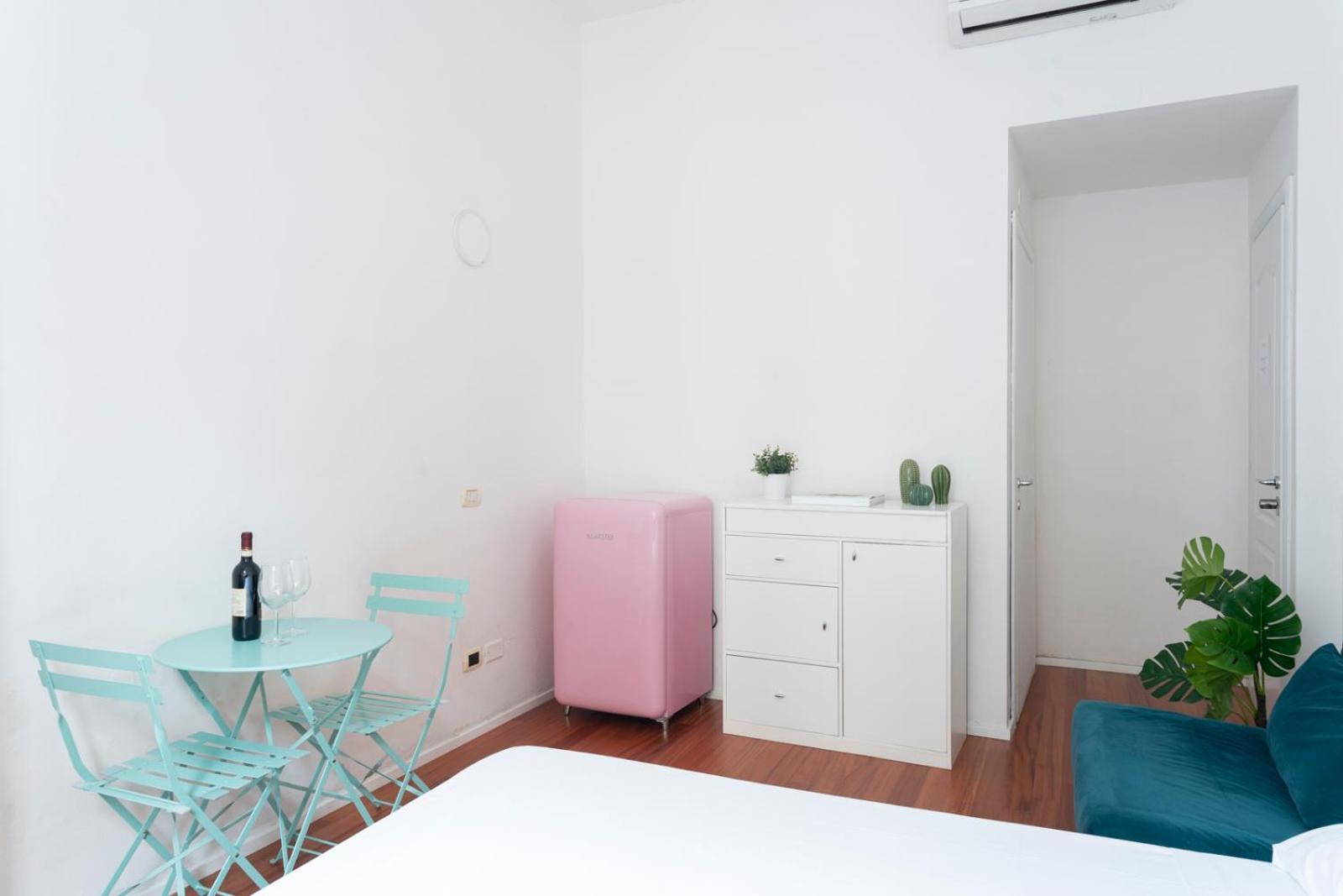New! Lovely & Friendly In Center C Apartment *