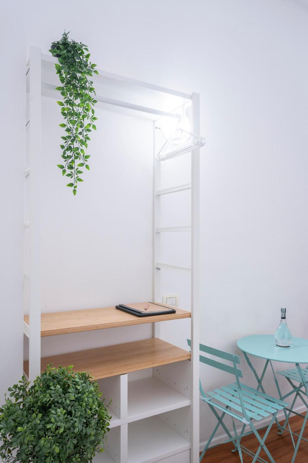 New! Lovely & Friendly In Center C Apartment *
