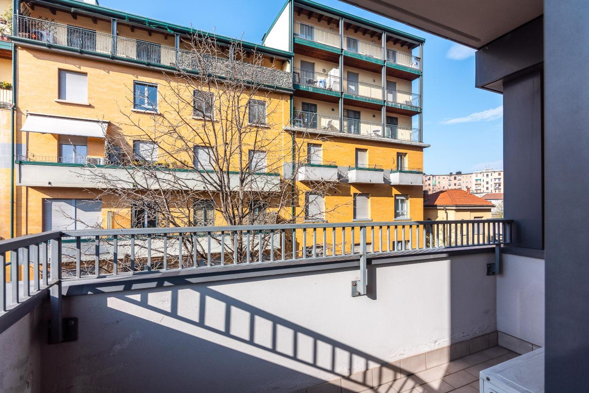 Daniele Flat - Free Wi-fi & M4 Metro Apartamento *
