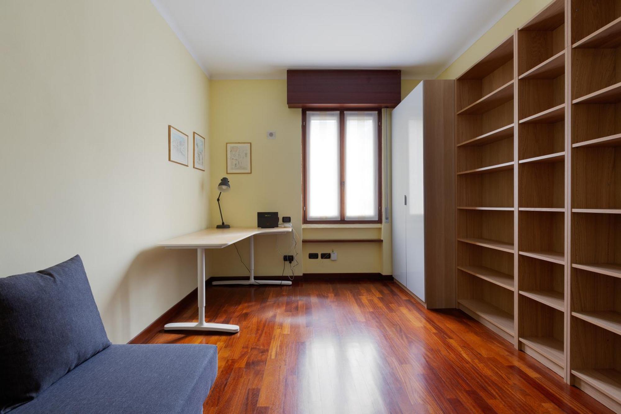Apartamento Sondrio M3 - Spacious With Balcony! *