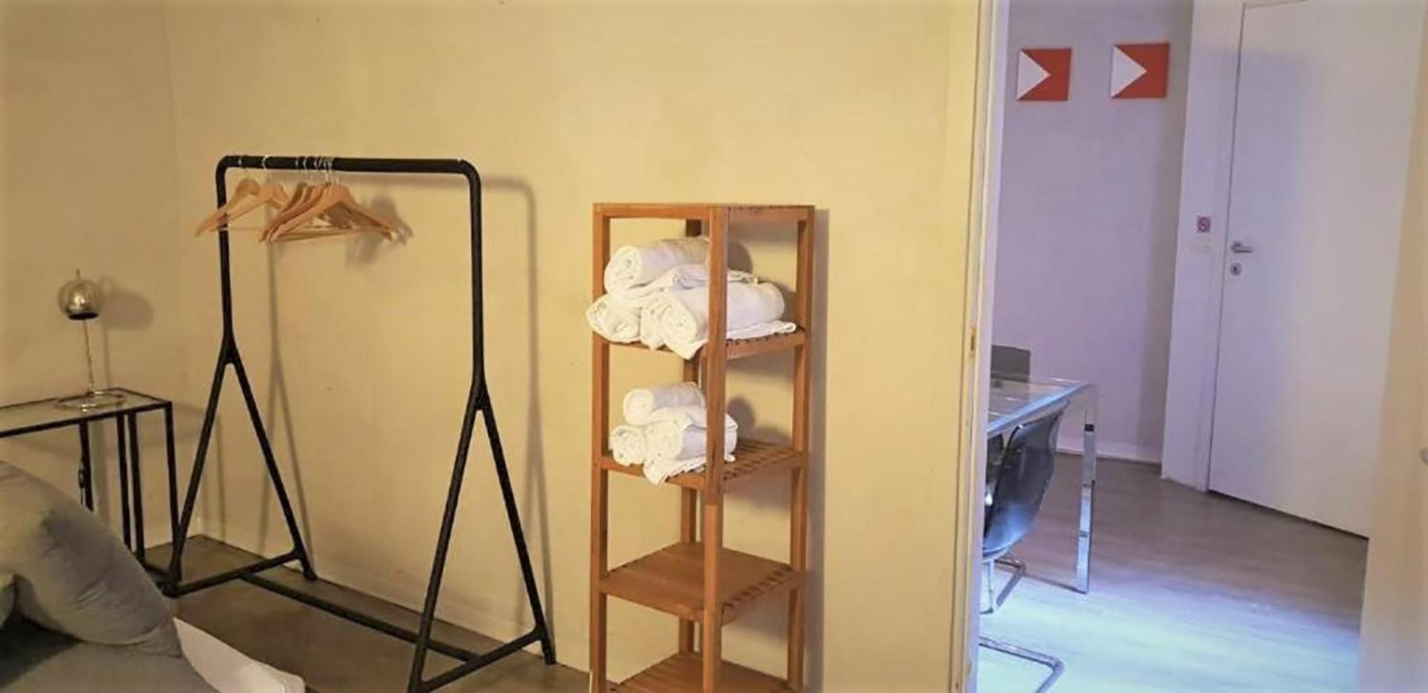 Apartment Dhomes - And