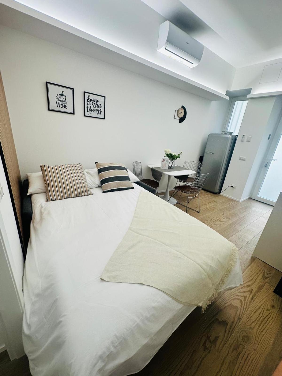 Loft Loreto/duomo Apartment