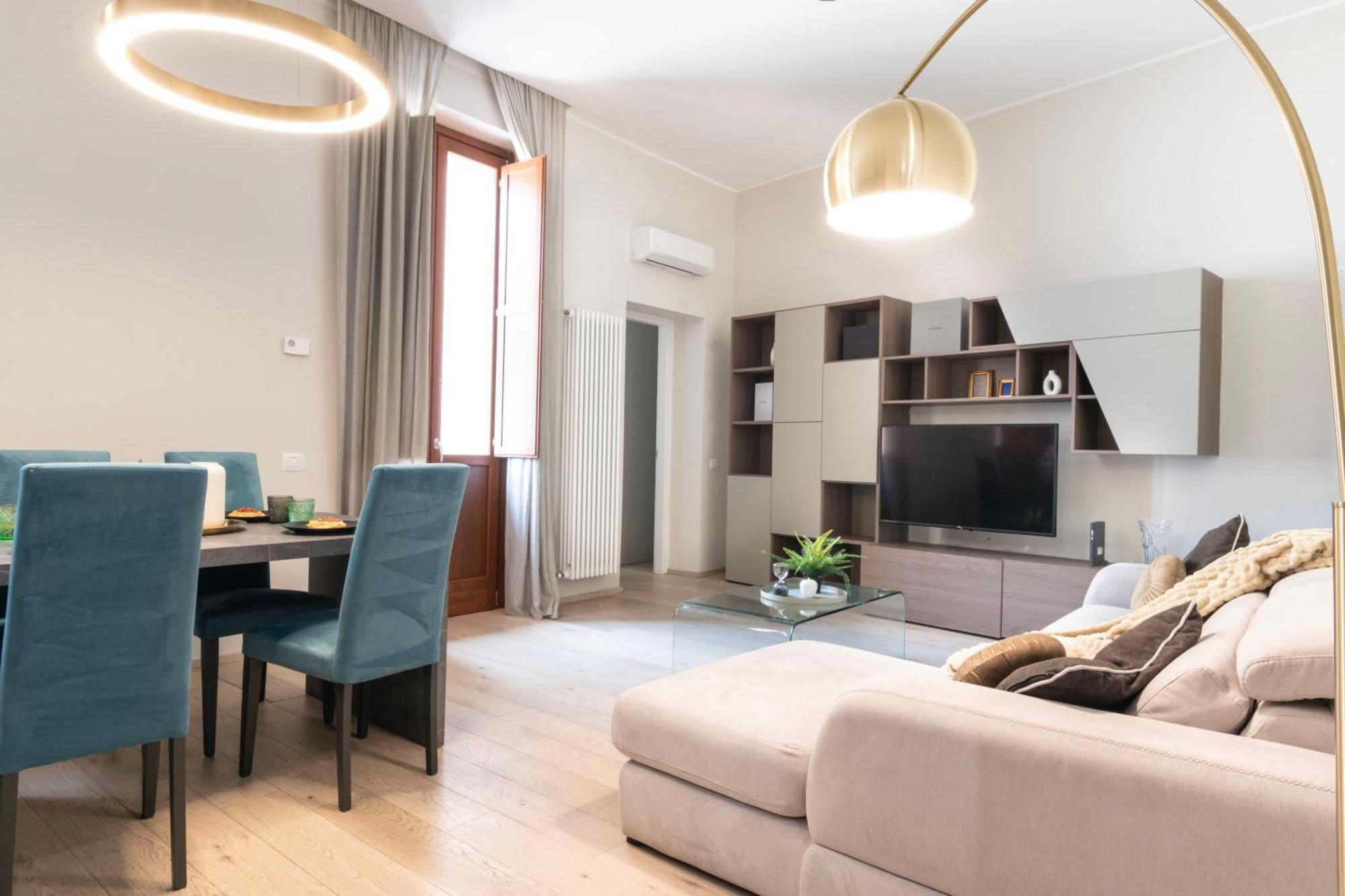 Ihost - Bottego 21 * Milan