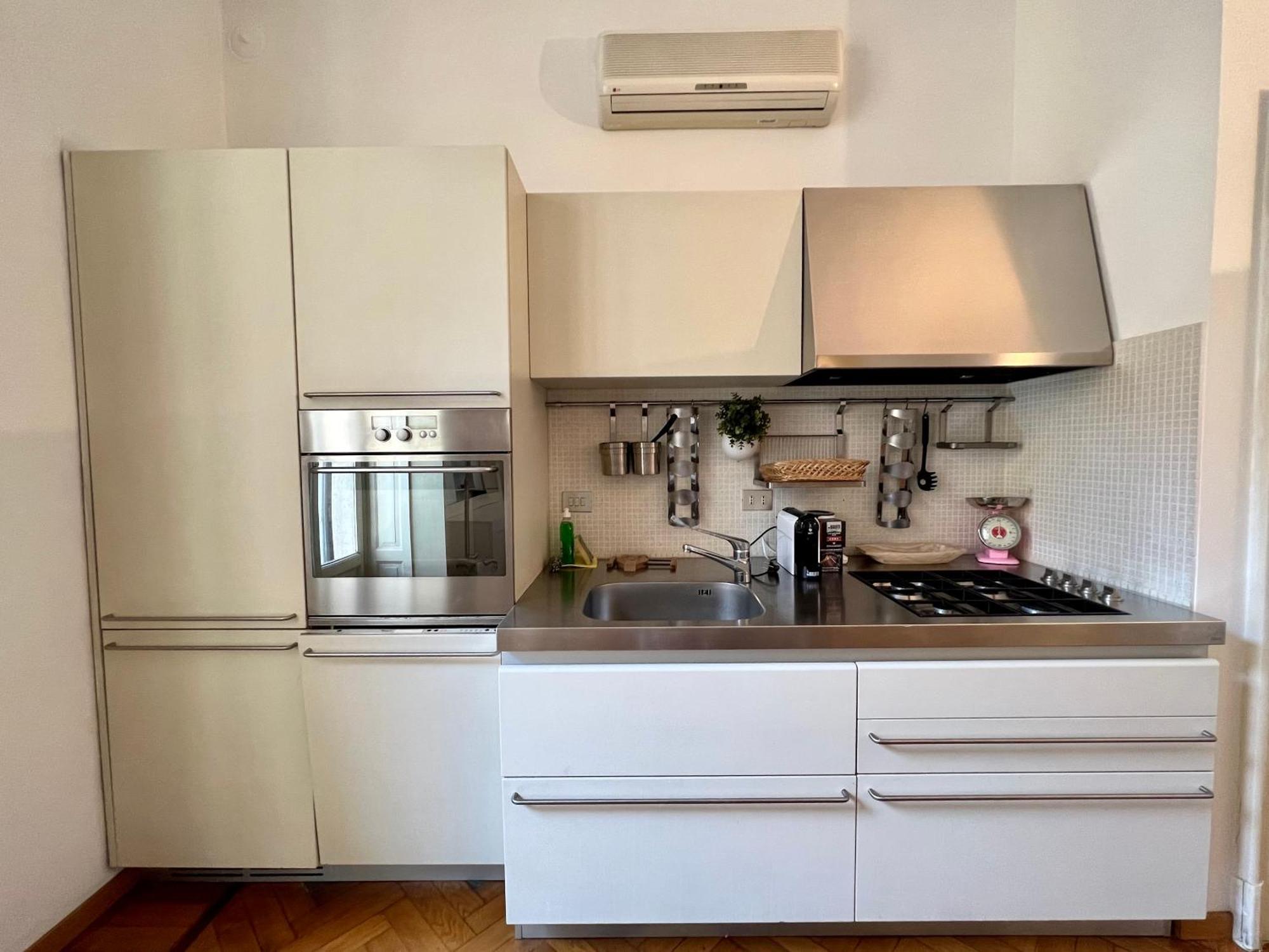 Big Design Volterra Apartment Milan