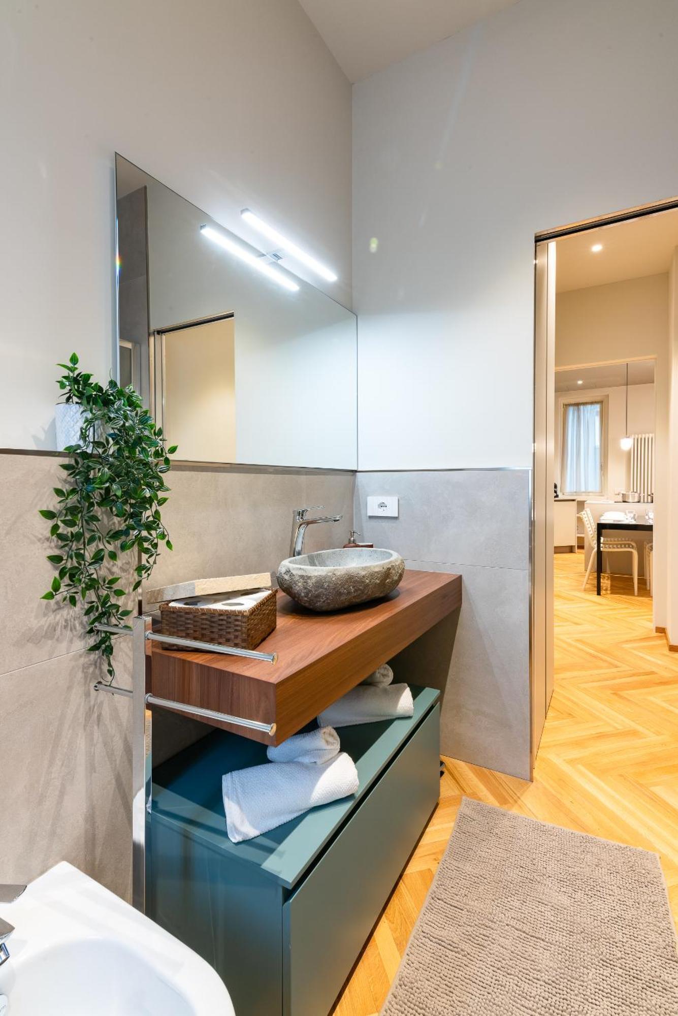 Apartment Elegant Design Apartmentduomo-naviglia/c E Wi-fi Milan