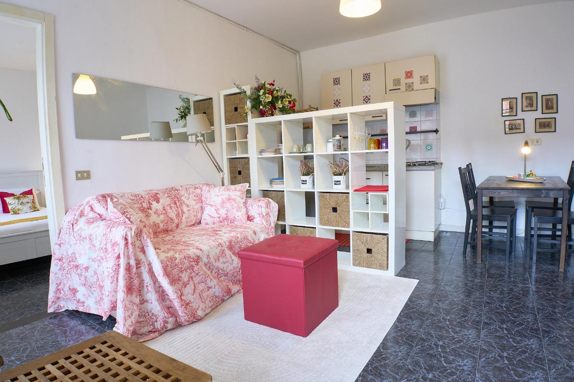 Xenia - Two-room In Navigli Area Apartment *