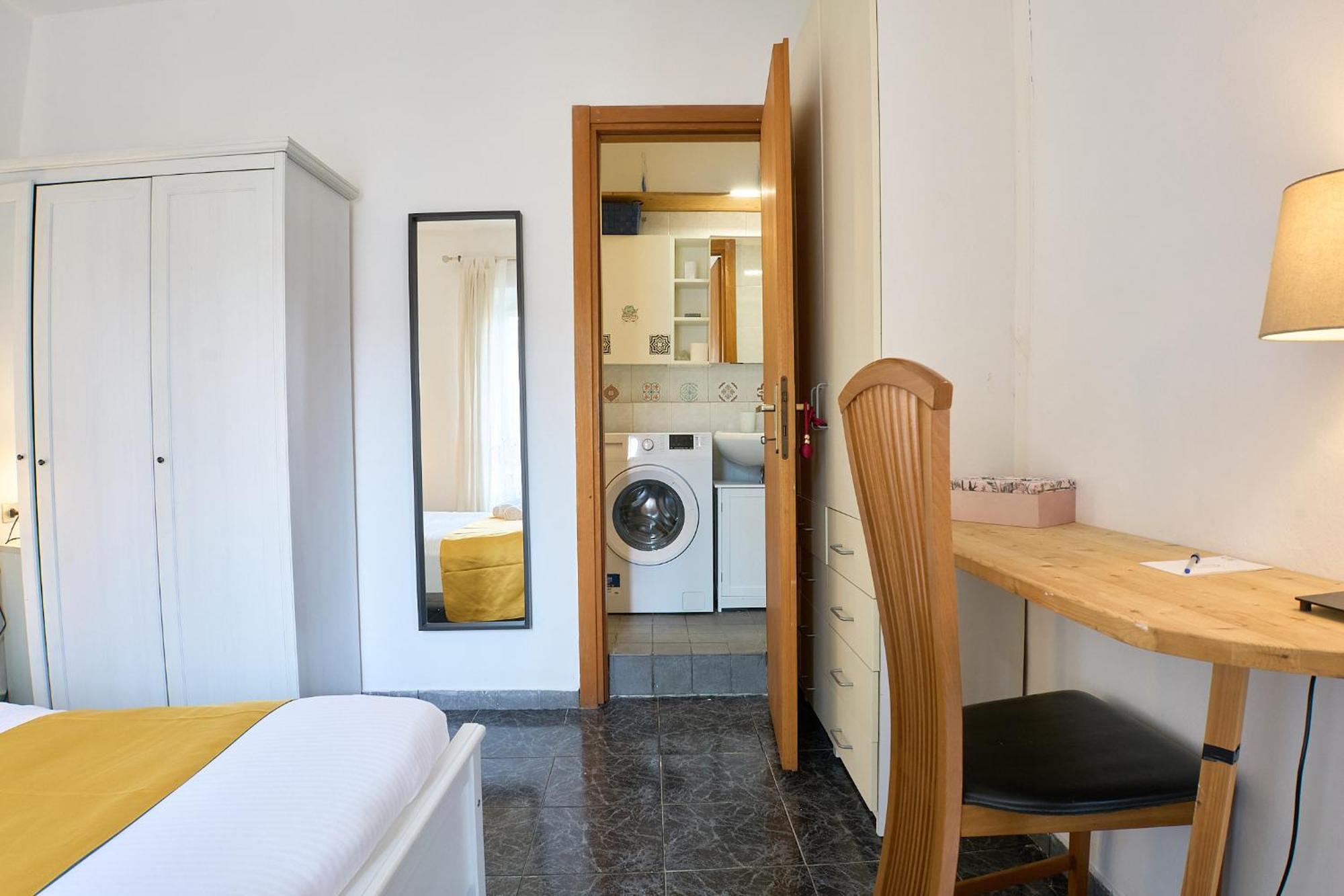 Apartment Xenia - Two-room In Navigli Area *