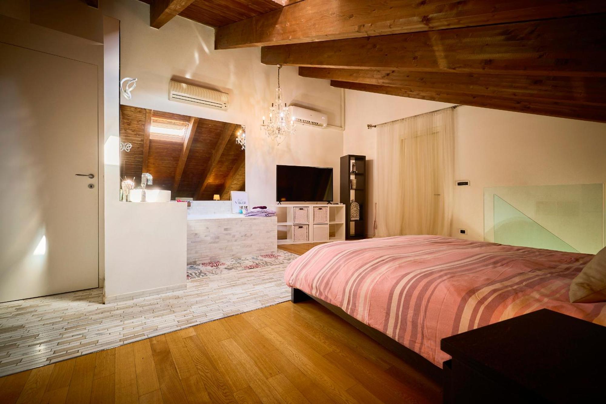 Apartment Luxy Close Navigli Milan