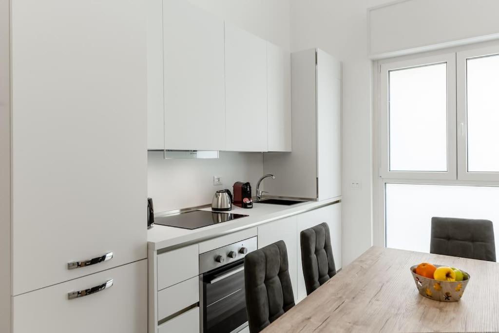 Apartment Free Parking - 1 Min Metro To Duomo - Loft Moderno Milan