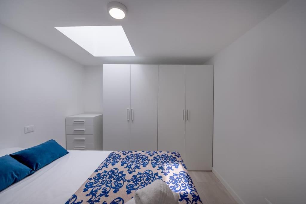 Free Parking - 1 Min Metro To Duomo - Loft Moderno Apartment *