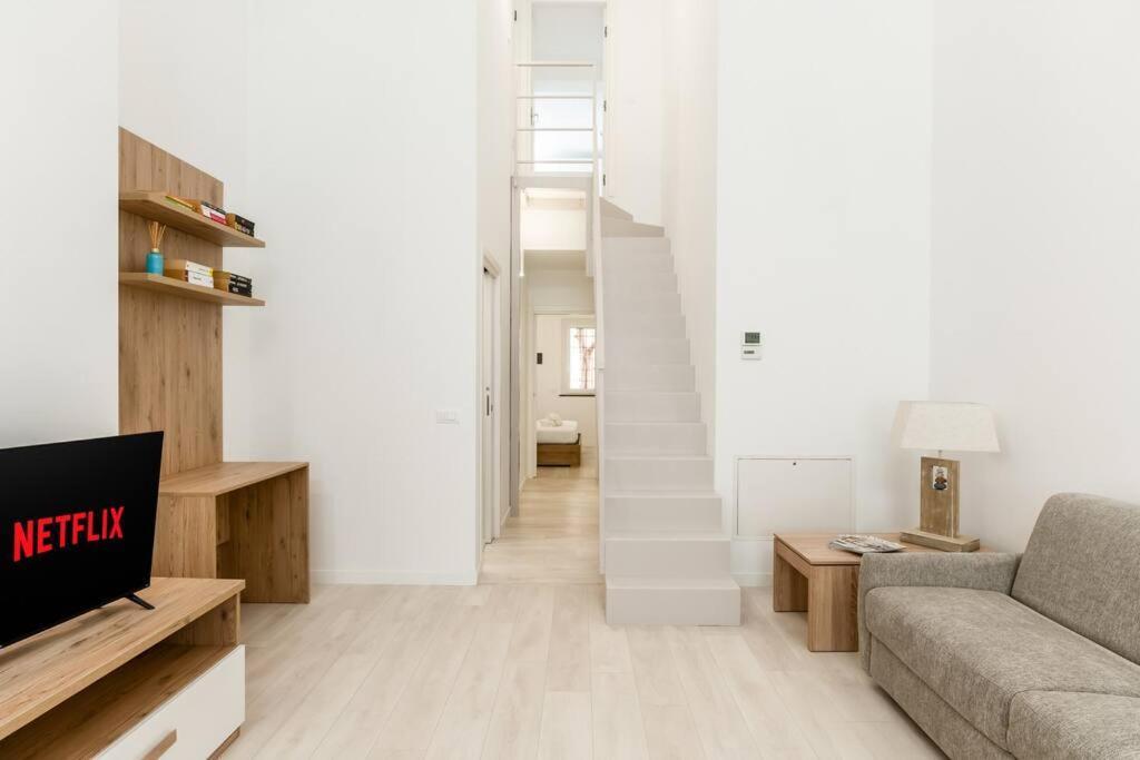 Apartment Free Parking - 1 Min Metro To Duomo - Loft Moderno