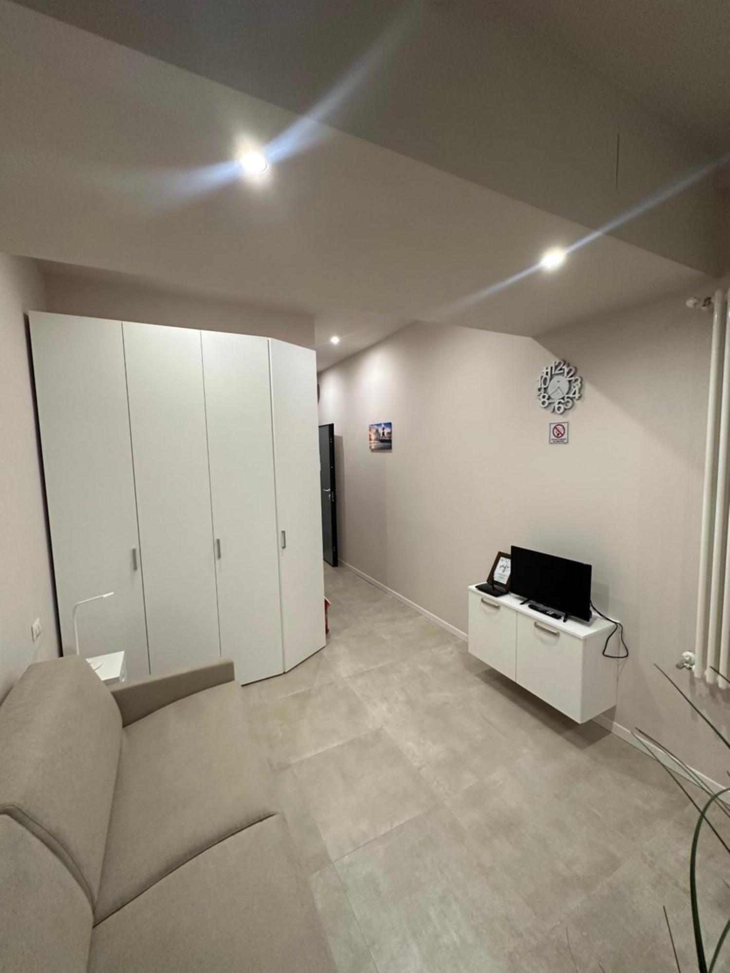 Monolocale Piazza Gambara M1 Apartment