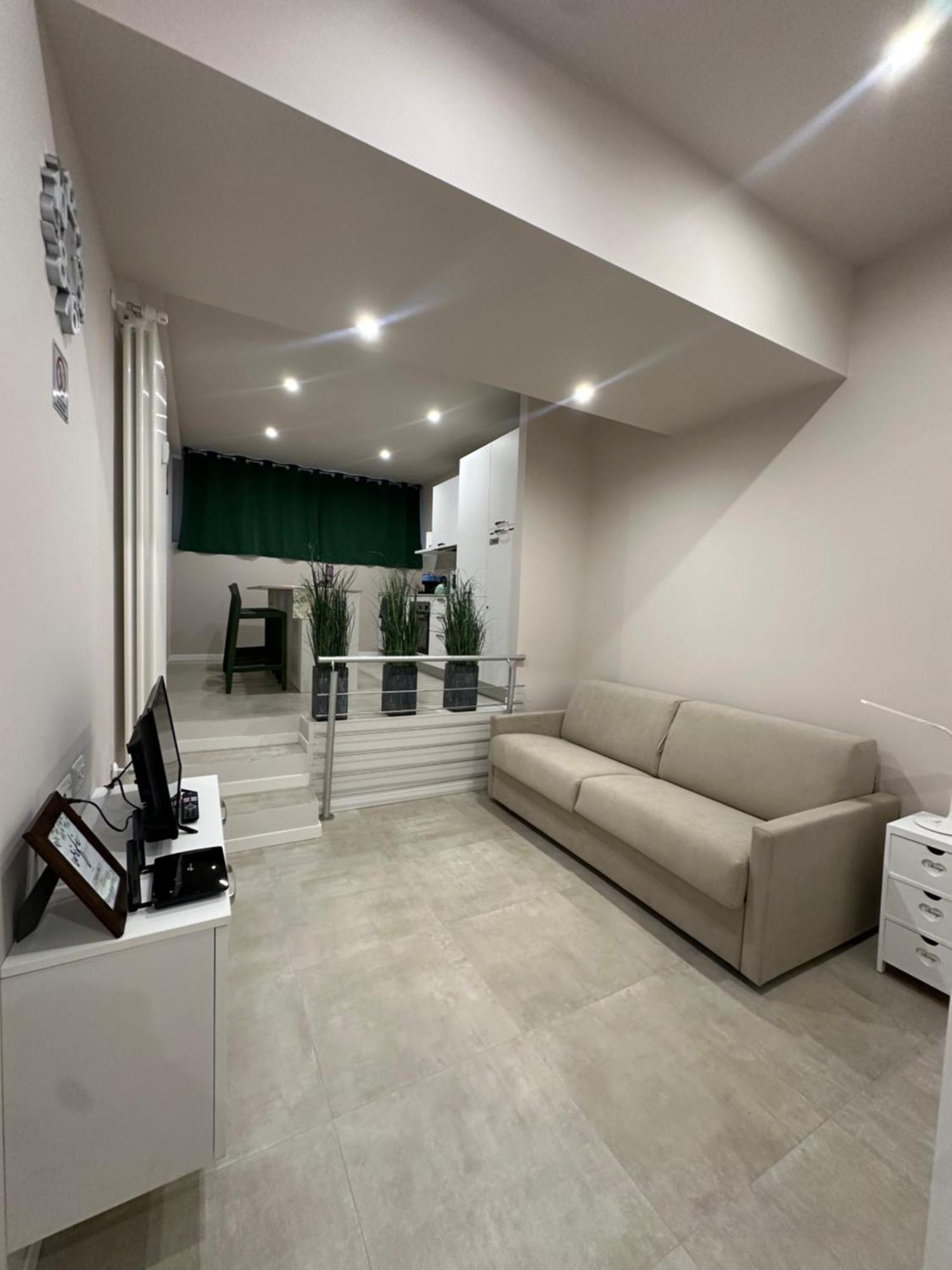 Apartment Monolocale Piazza Gambara M1