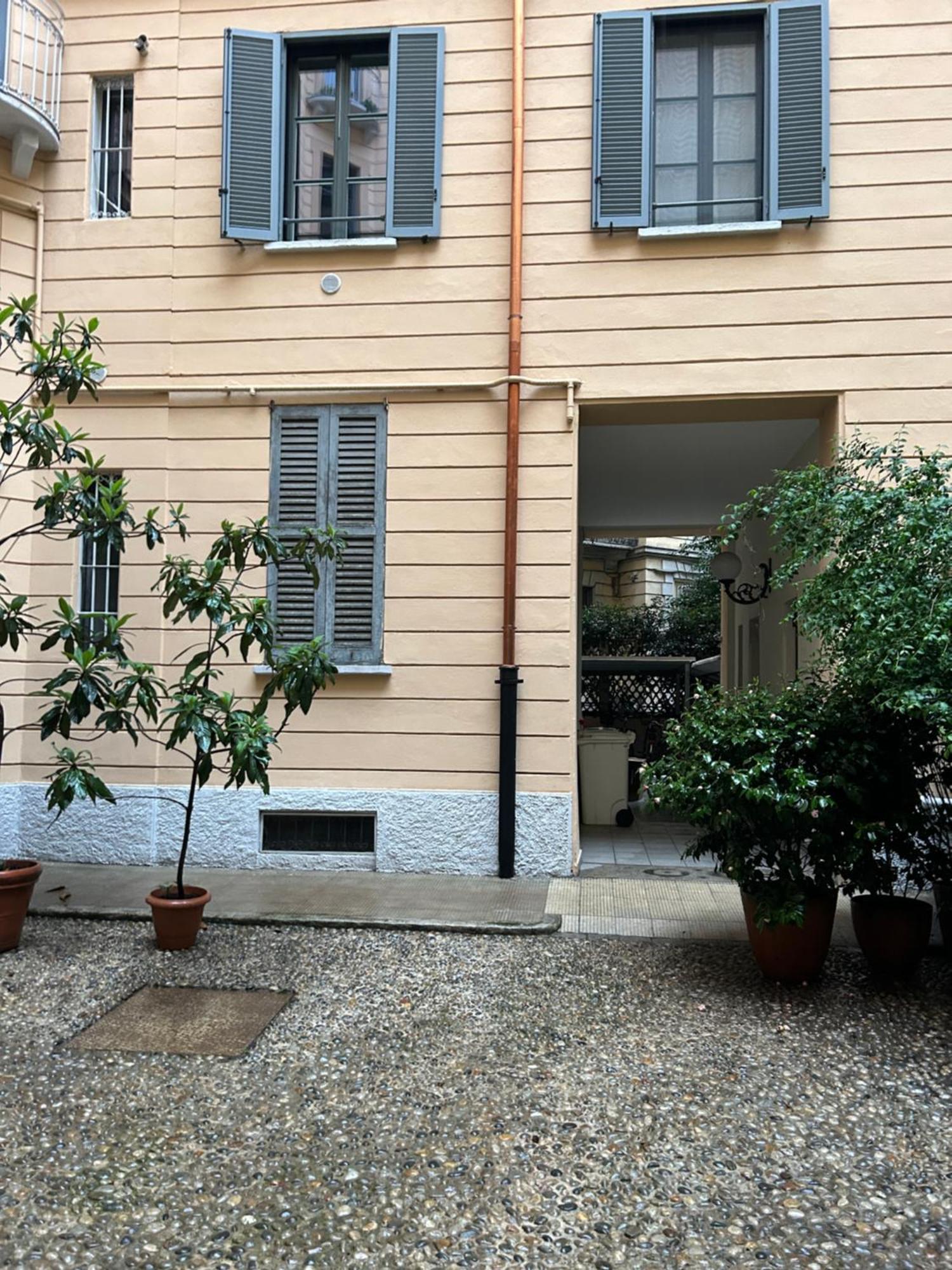 Appartamento Via Monti, Cadorna Station, Historic Center Sforzesco Castle *