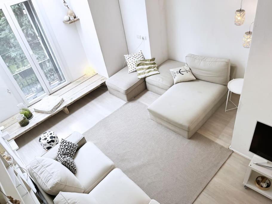 Appartamento Design&terrazzo A 5 Min Dal Centro - Laura's House *