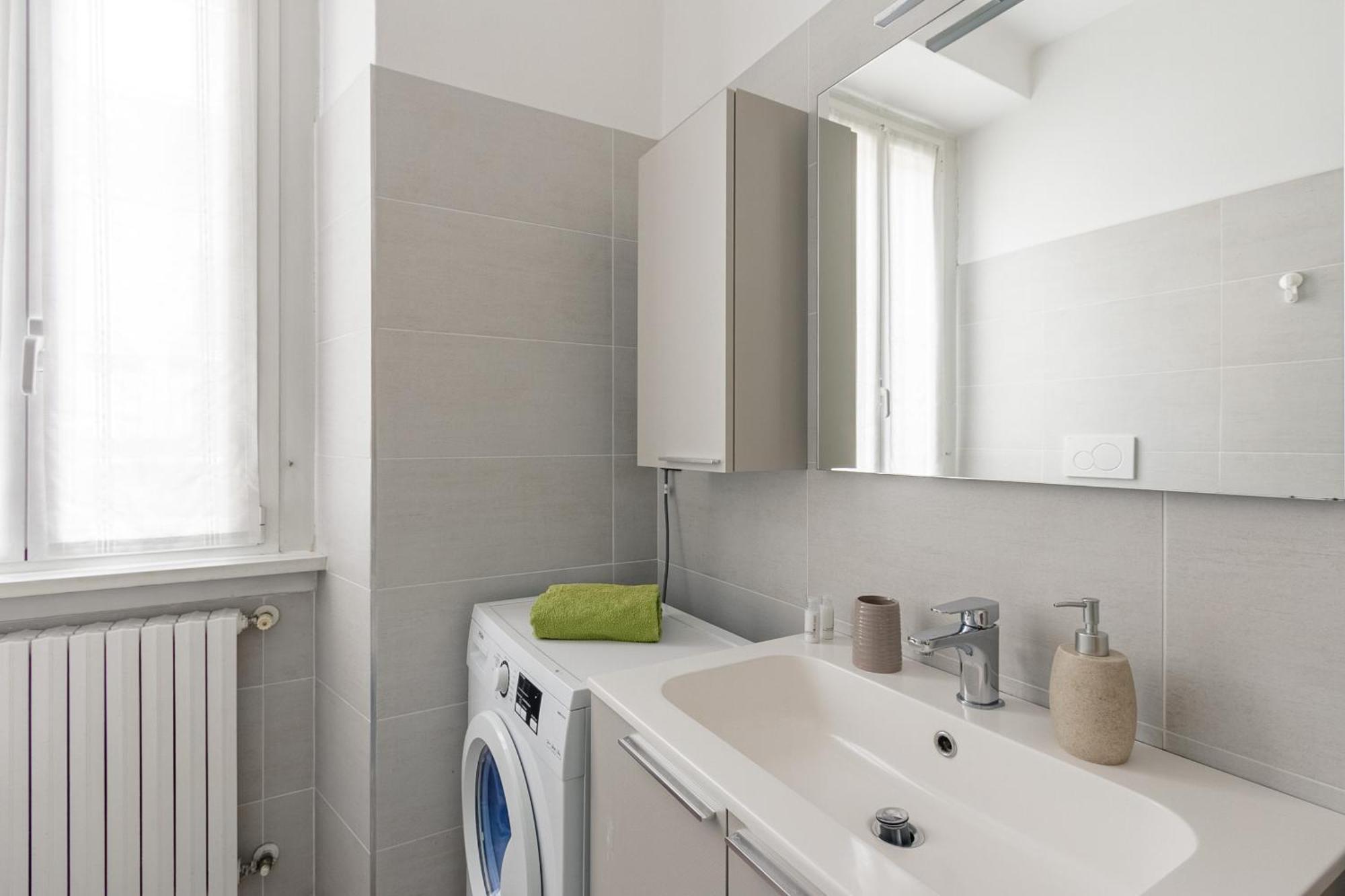 Apartment Navigli - Cozy Studio In Darsena By Rentopolis Milan