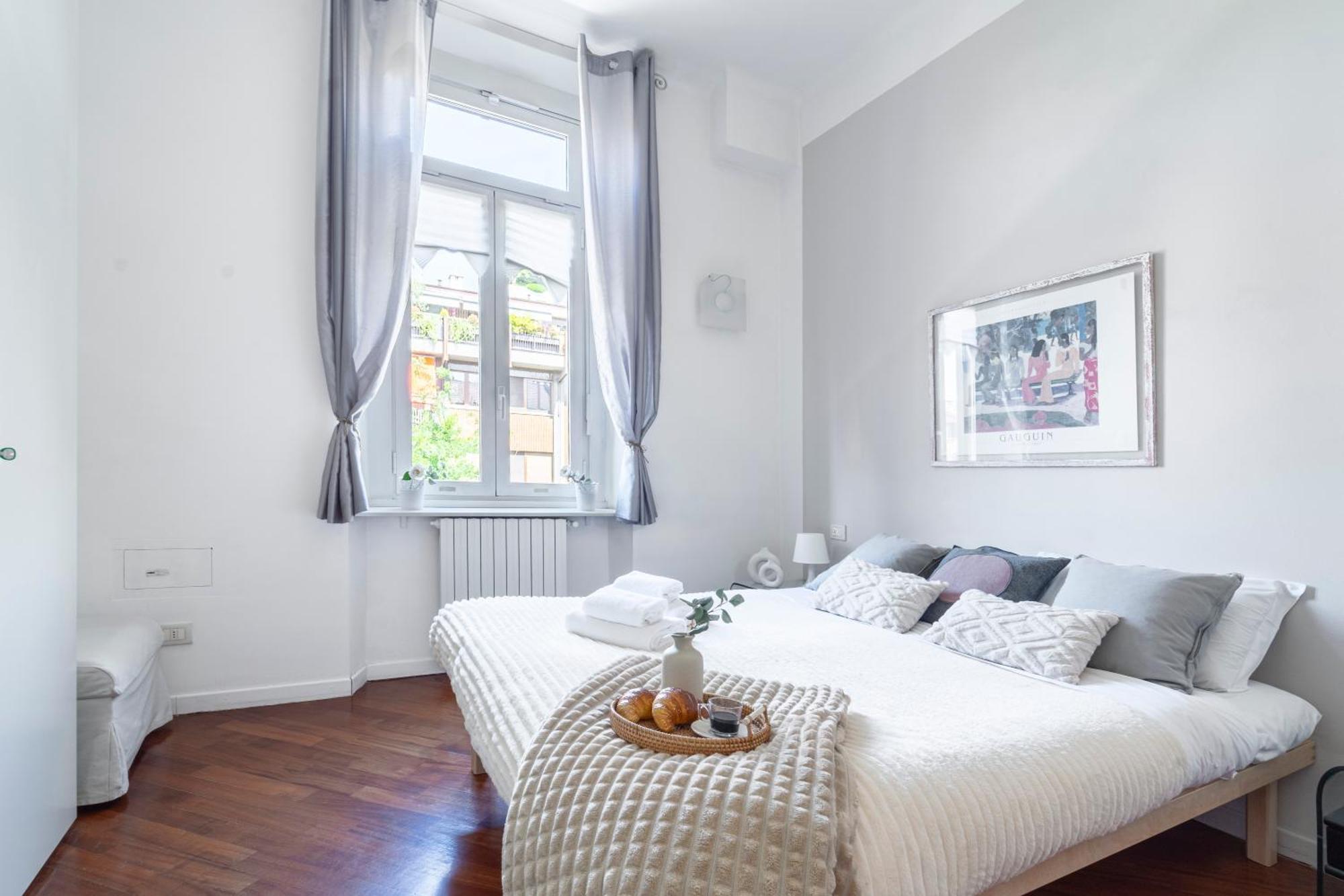 Roomy Flat With Garage - Porta Romana * Milano