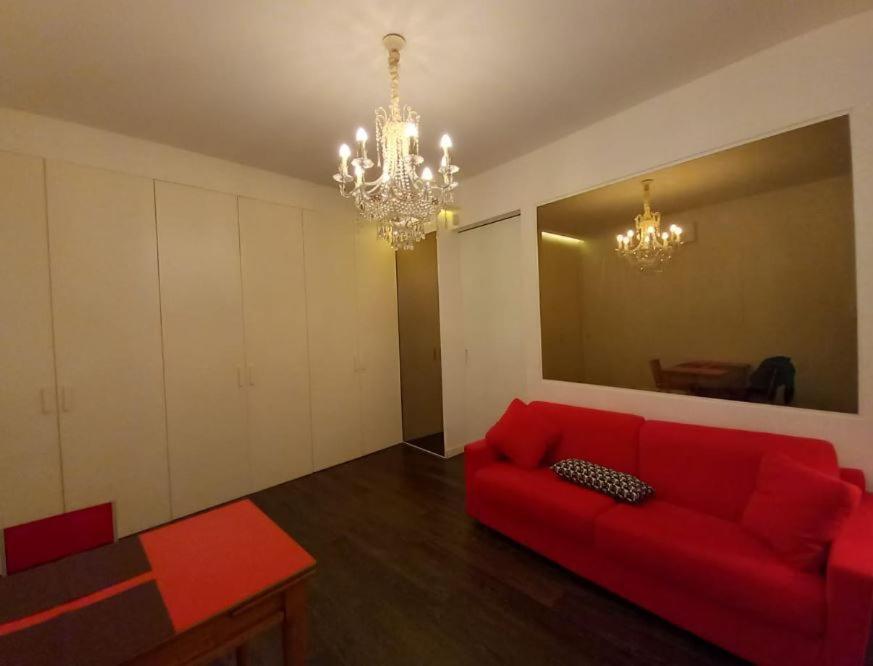 Bilocale In Centro Citta 15 Min Dal Duomo - Fontana Apartment