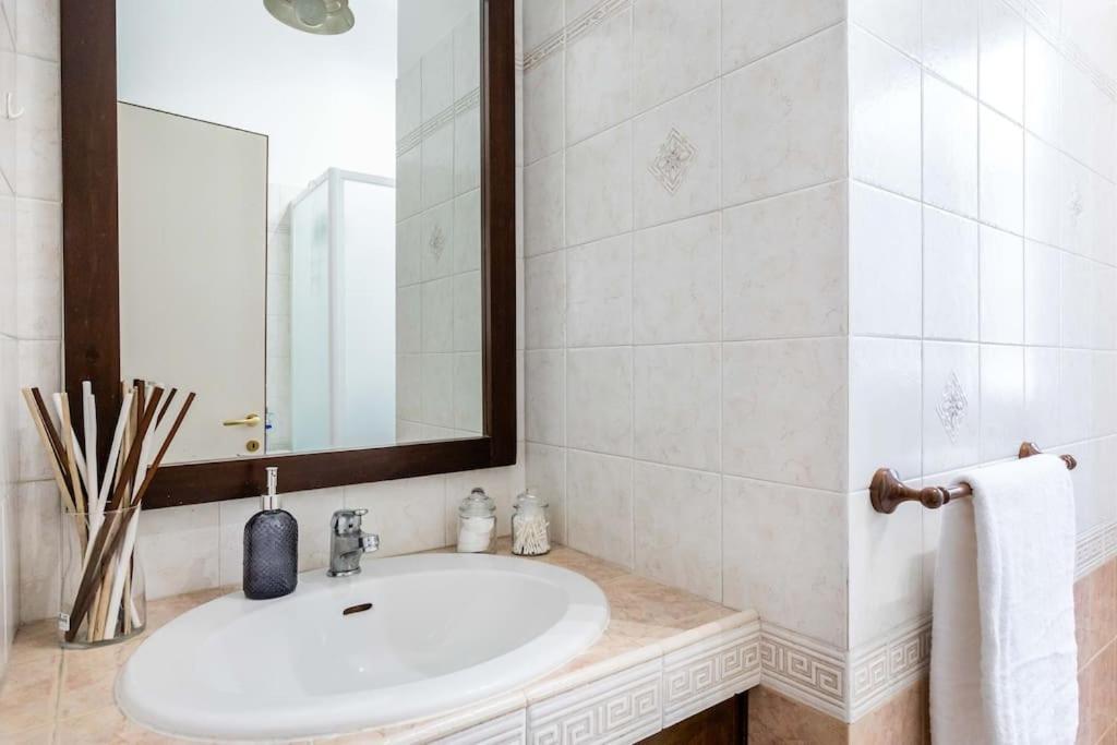 Linate Airport - In Strategic Position Apartment Milan