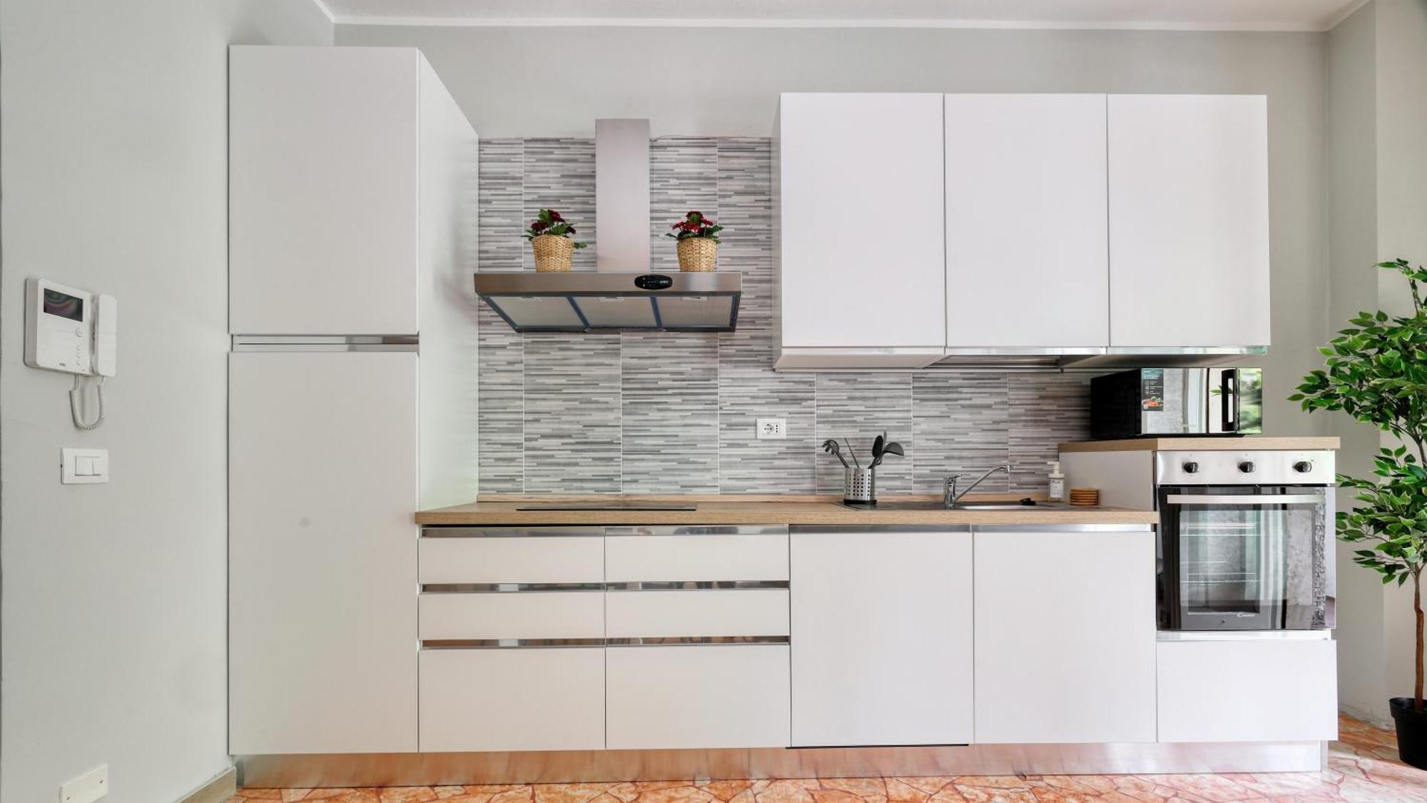 Ideal Rent - Viale Piceno 29 * Milano
