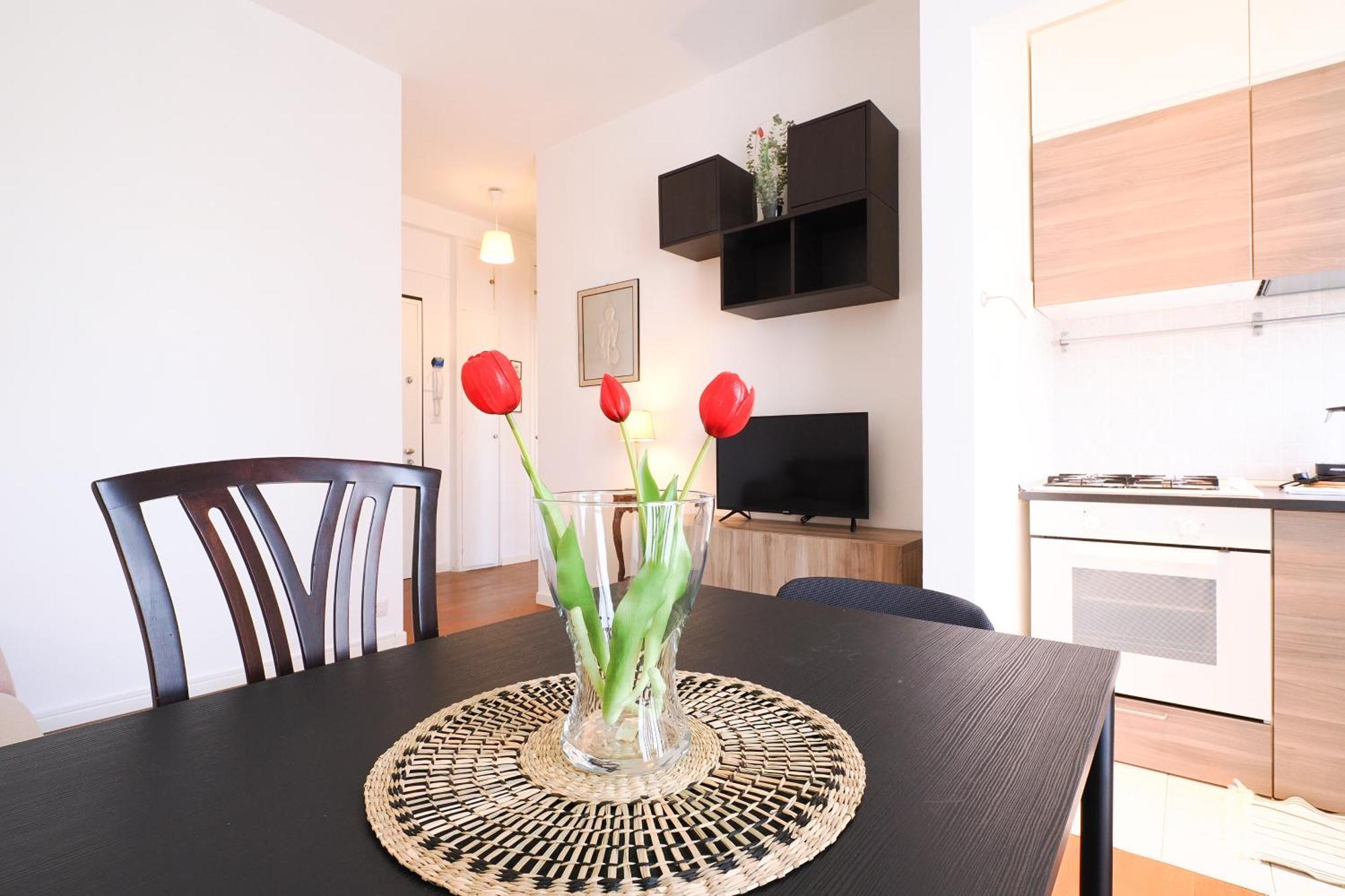 Primopiano - Roncaglia Apartment Milan