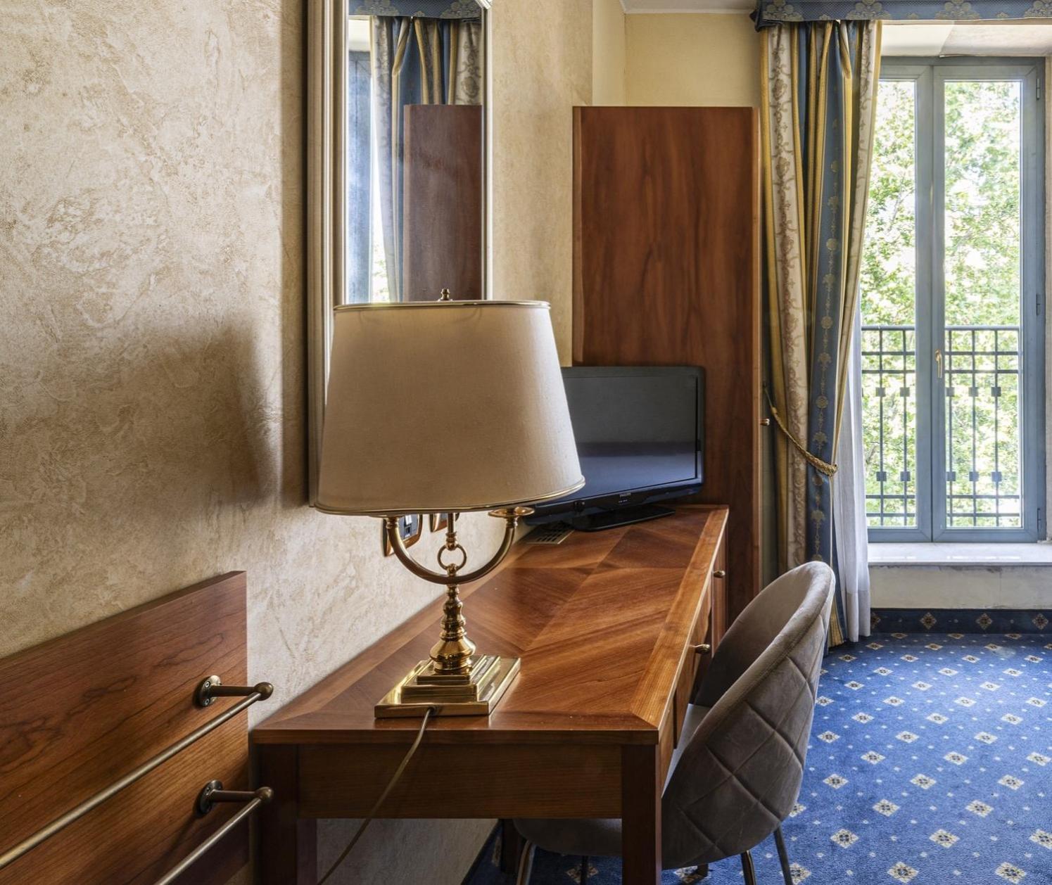 Hotel Boutique Dieci 4*
