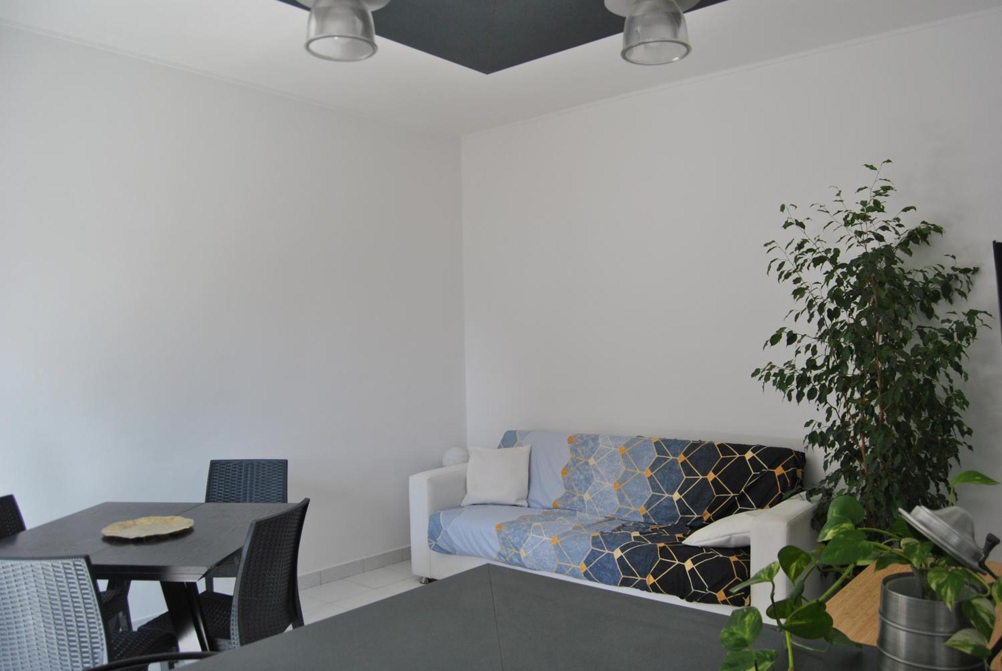 Portello Flat With Balcony Apartment *