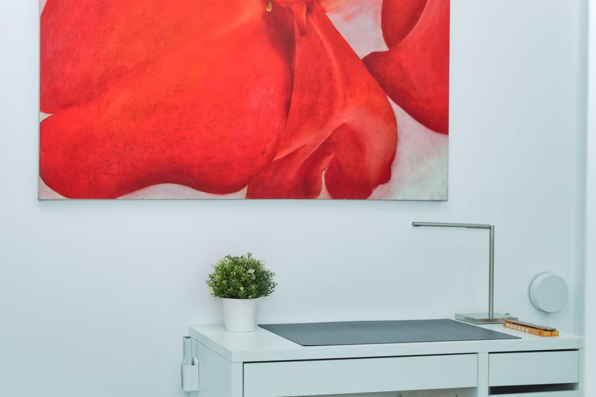 Apartment Red Cannas, Cozy In Life District Milan
