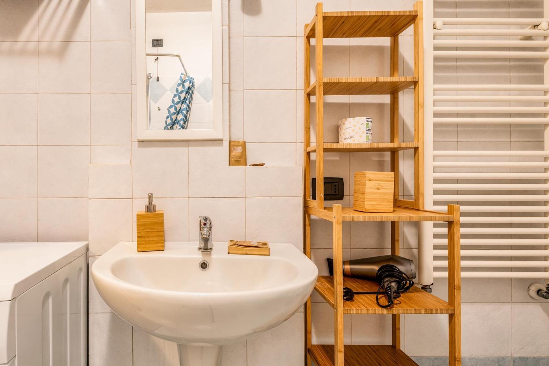 Apartment Confy 2pax- Via Tartini, 26 Milan