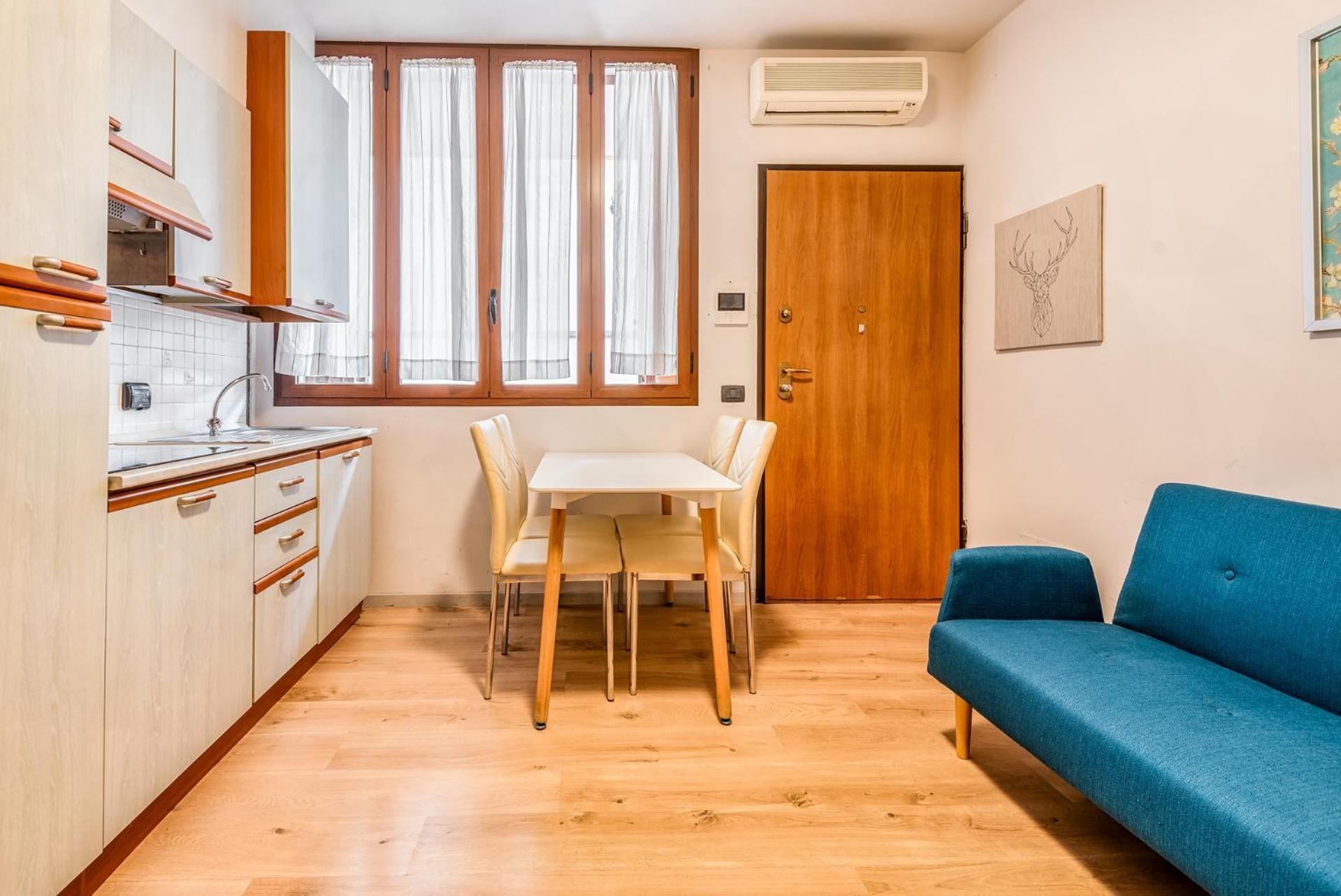 Apartment Confy 2pax- Via Tartini, 26 Milan