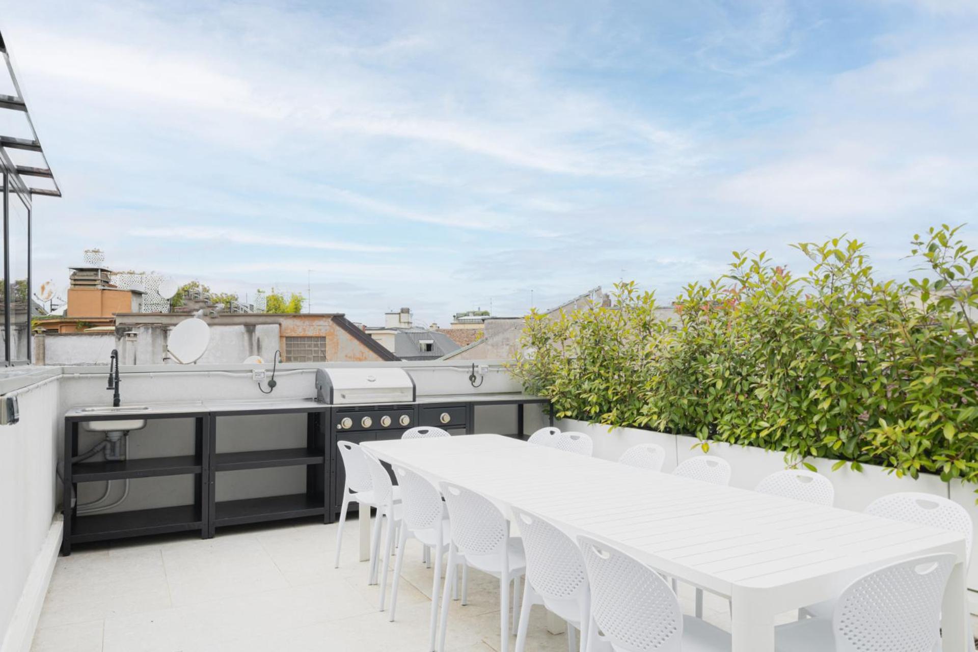 Easylife - E Terrazza A Pochi Passi Dal Duomo * Milan