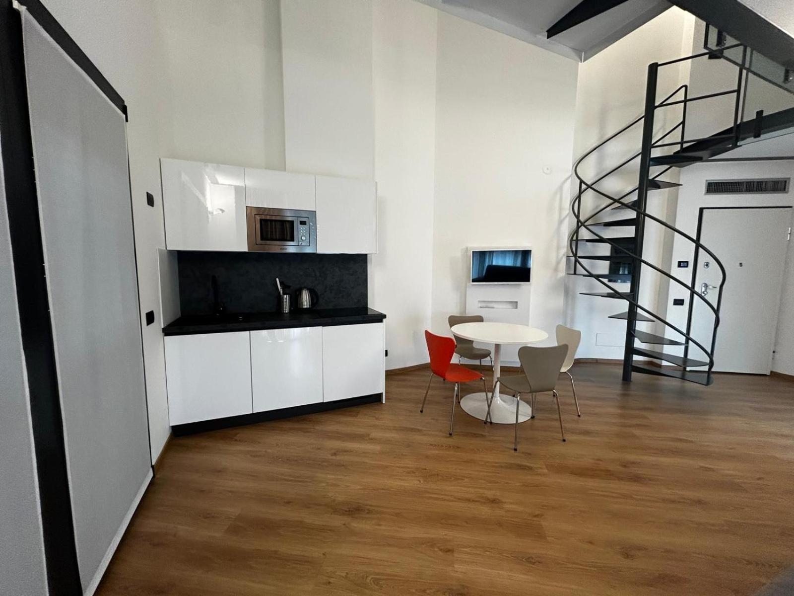 Bb Isola Aparthotel Milan
