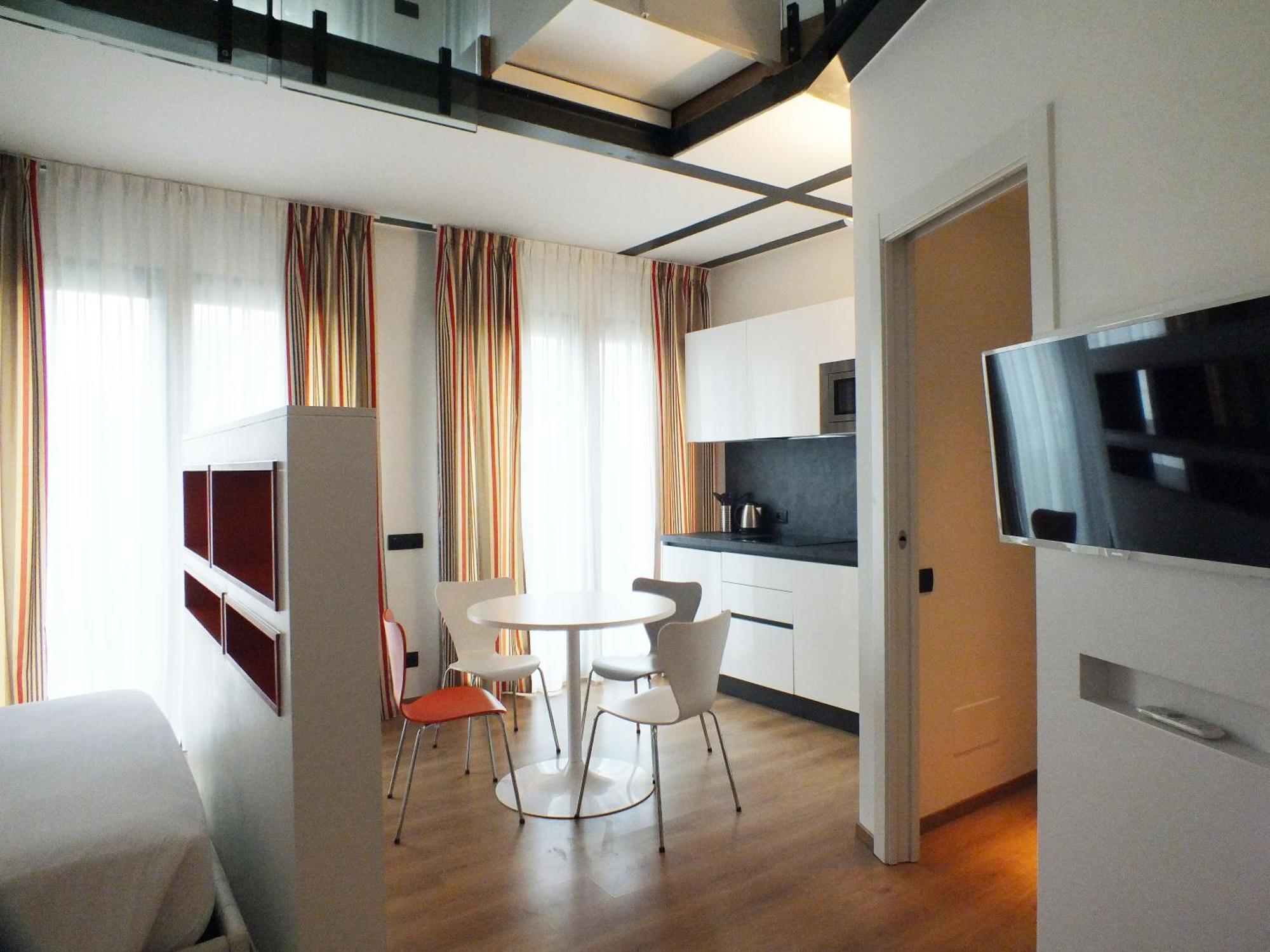 Aparthotel Bb Isola 2*