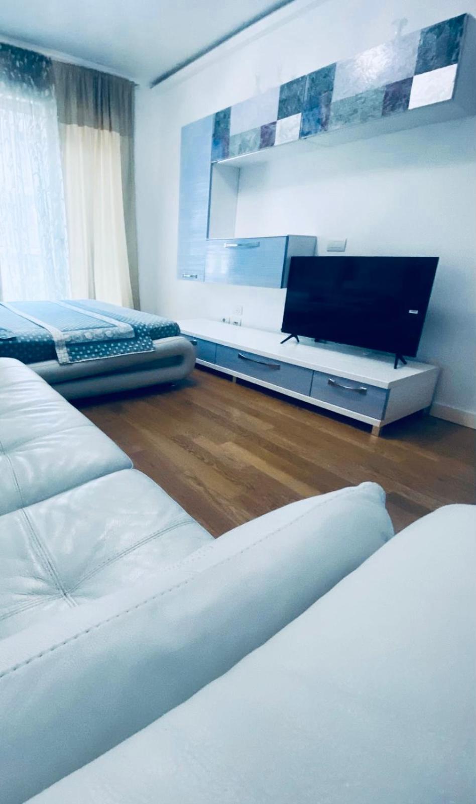 Pomaseiuno Apartment Milan