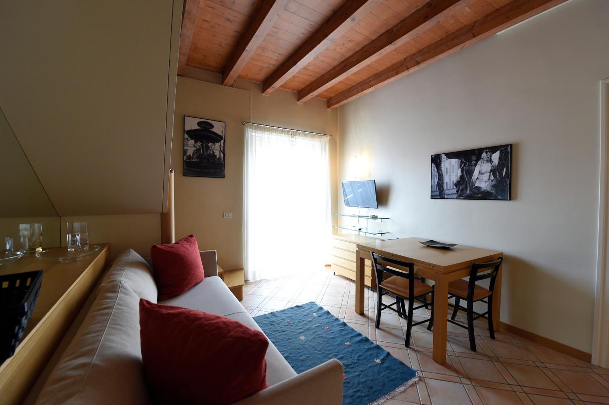 Aparthotel Ascanio Sforza - & 2*