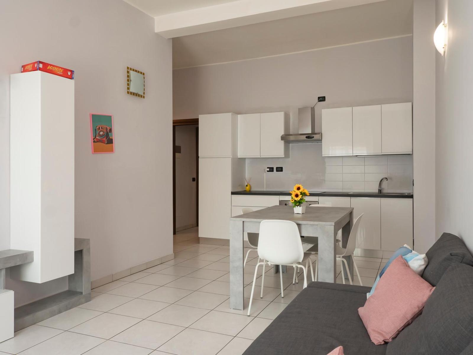 Xenia - Lovely In Citta Studi Apartamento *