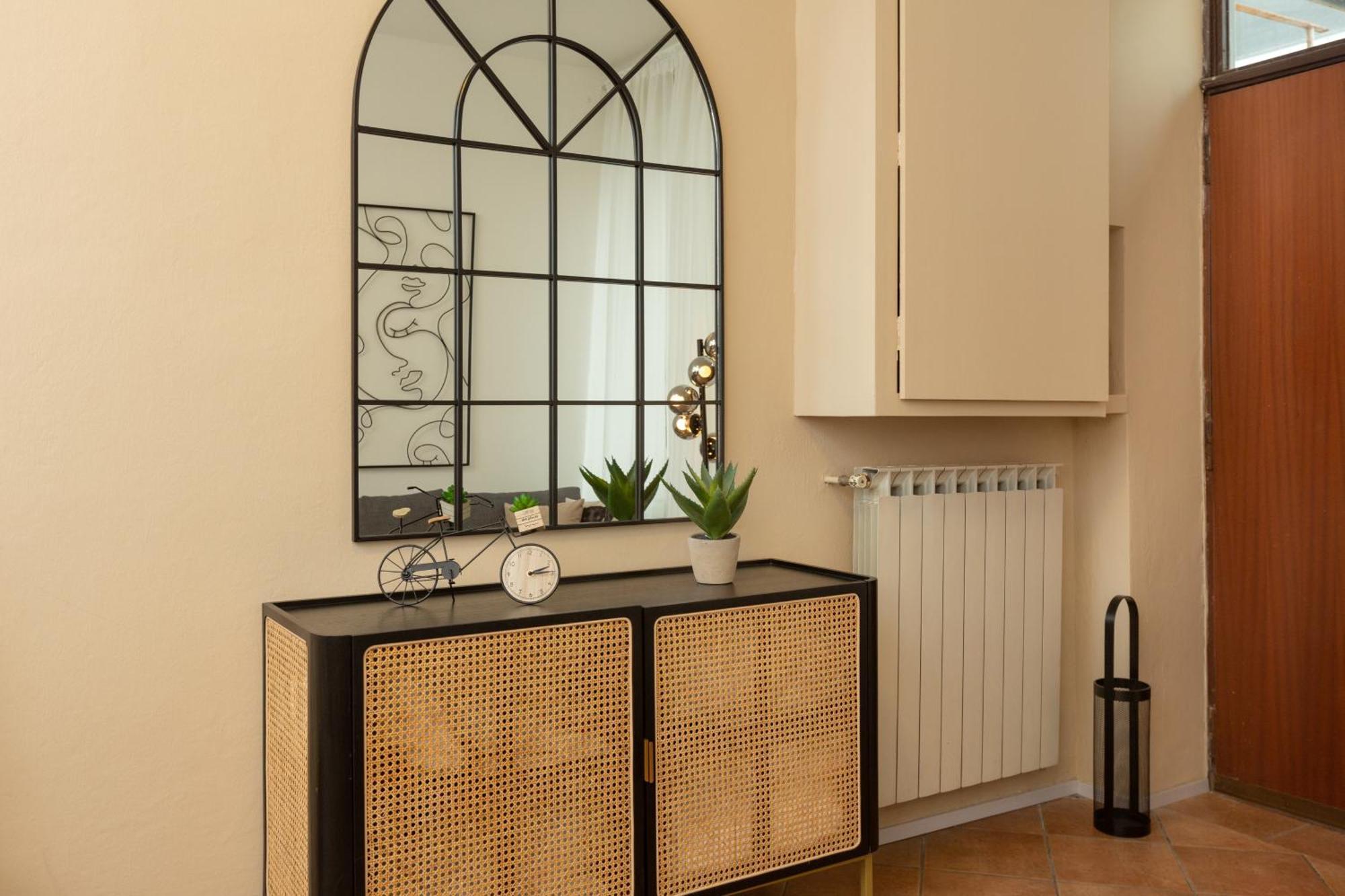 Apartment Flower Exclusive - M3 - Isola District