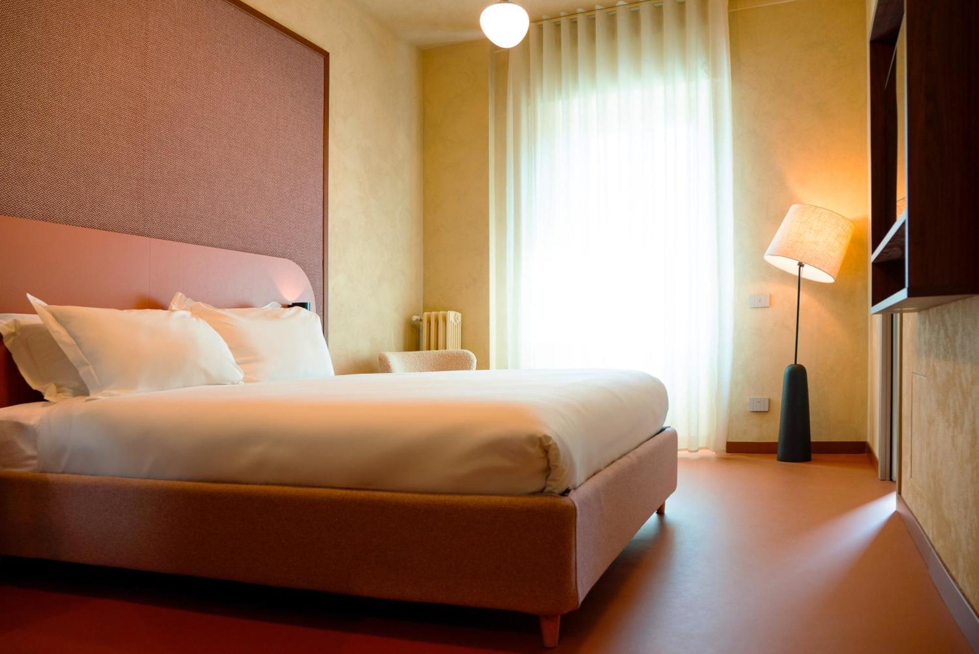 Guest house Ca Bela - Susa Milan