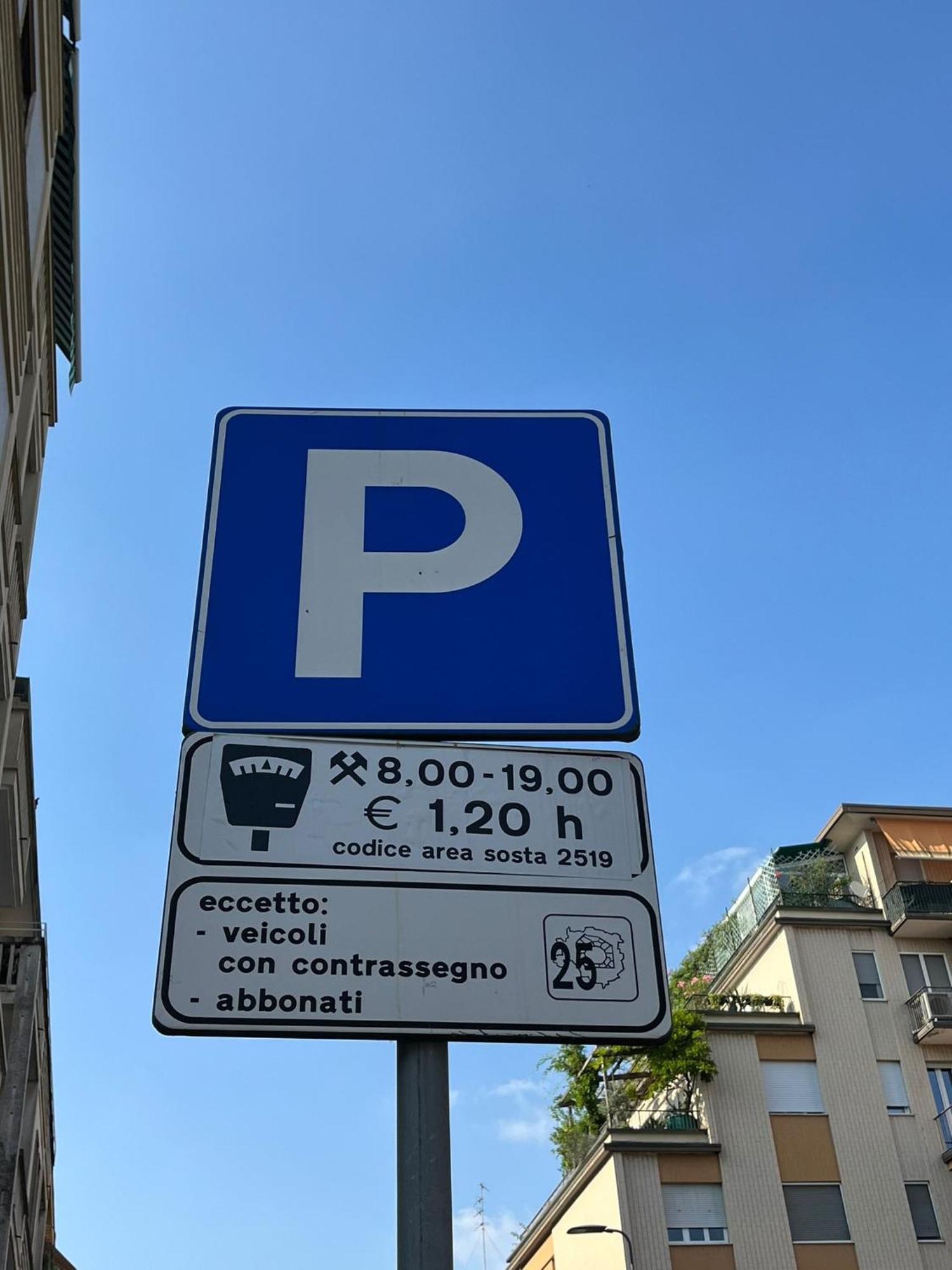 Apartment La Casa Di Zoe - Bocconi, Navigli Milan
