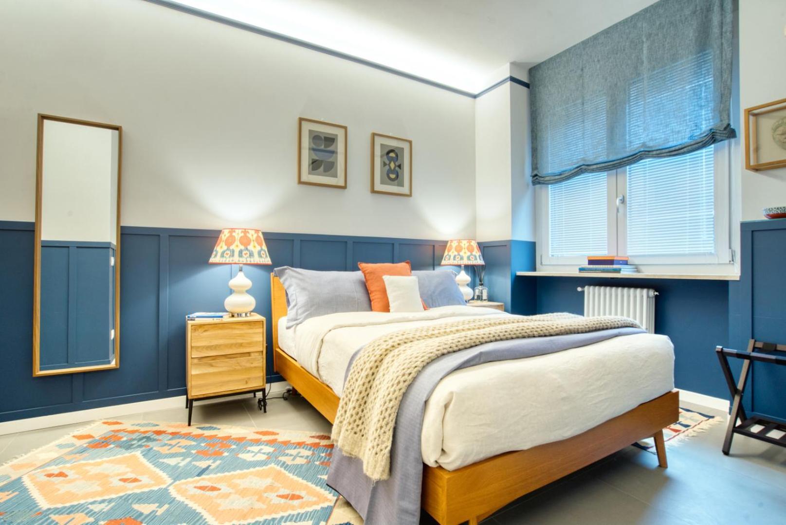 2roomz Center *