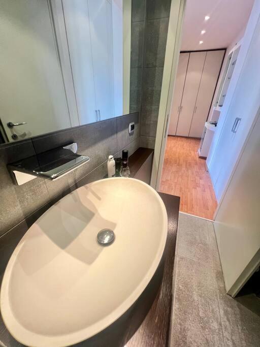 Cosy Penthouse Centro * Milan