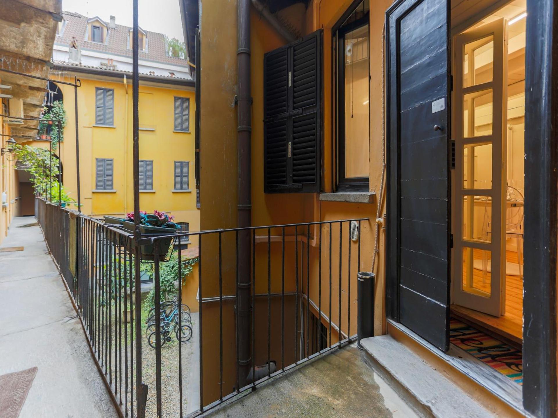 The Rent - Characteristic In Crocetta Area Apartment