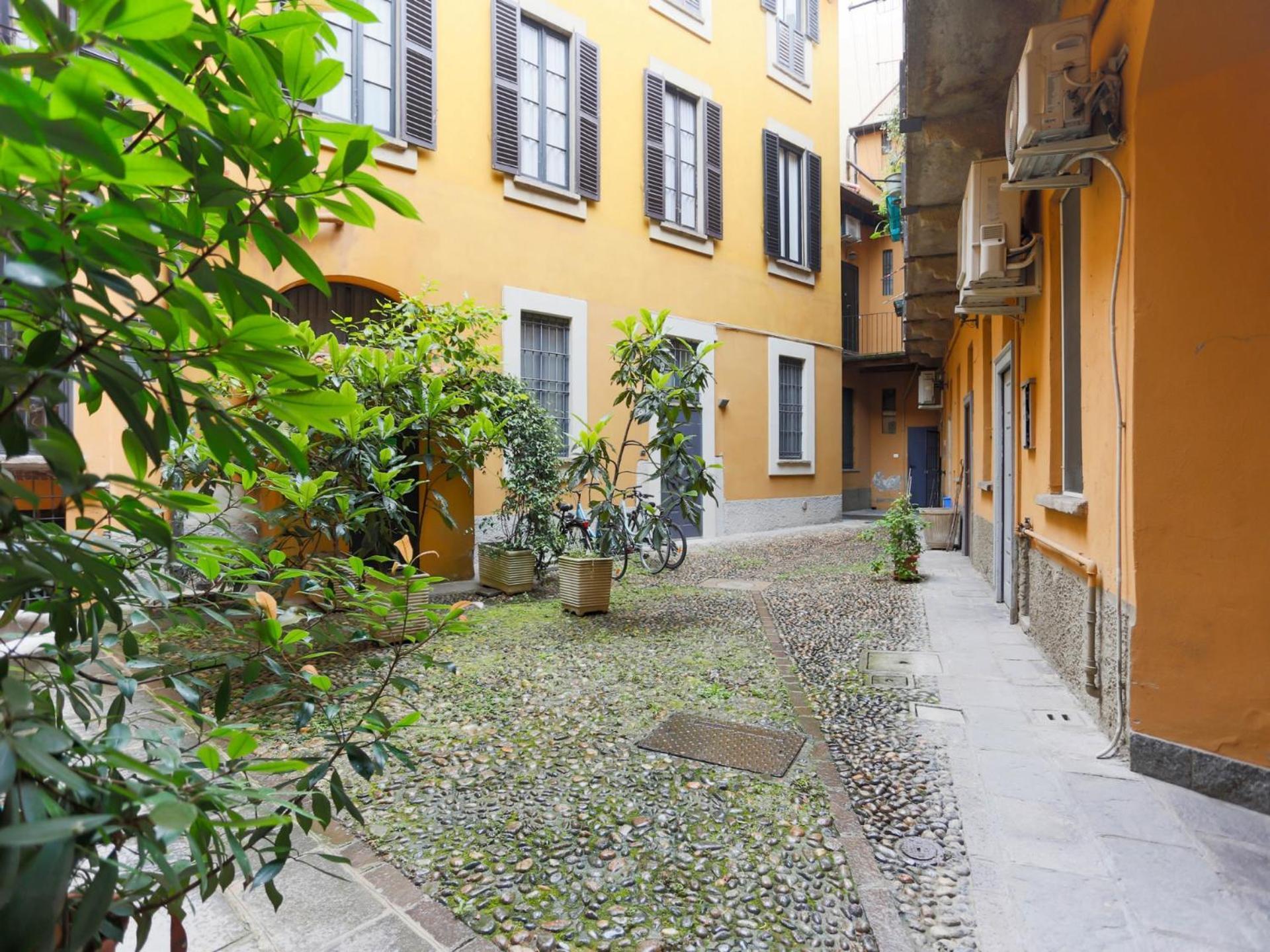 The Rent - Characteristic In Crocetta Area Apartamento