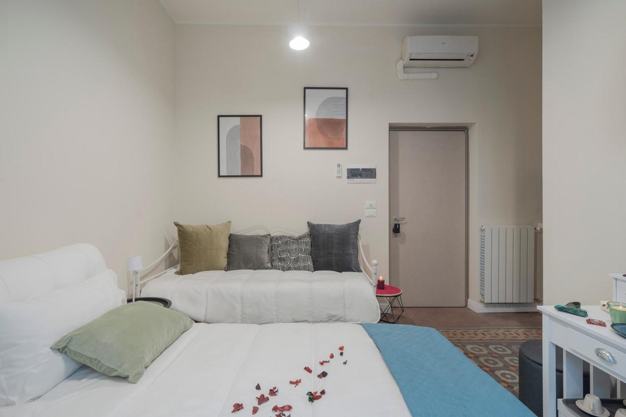 Bed & Breakfast Loreto Prestige - Parking Free & Bulb Gym *