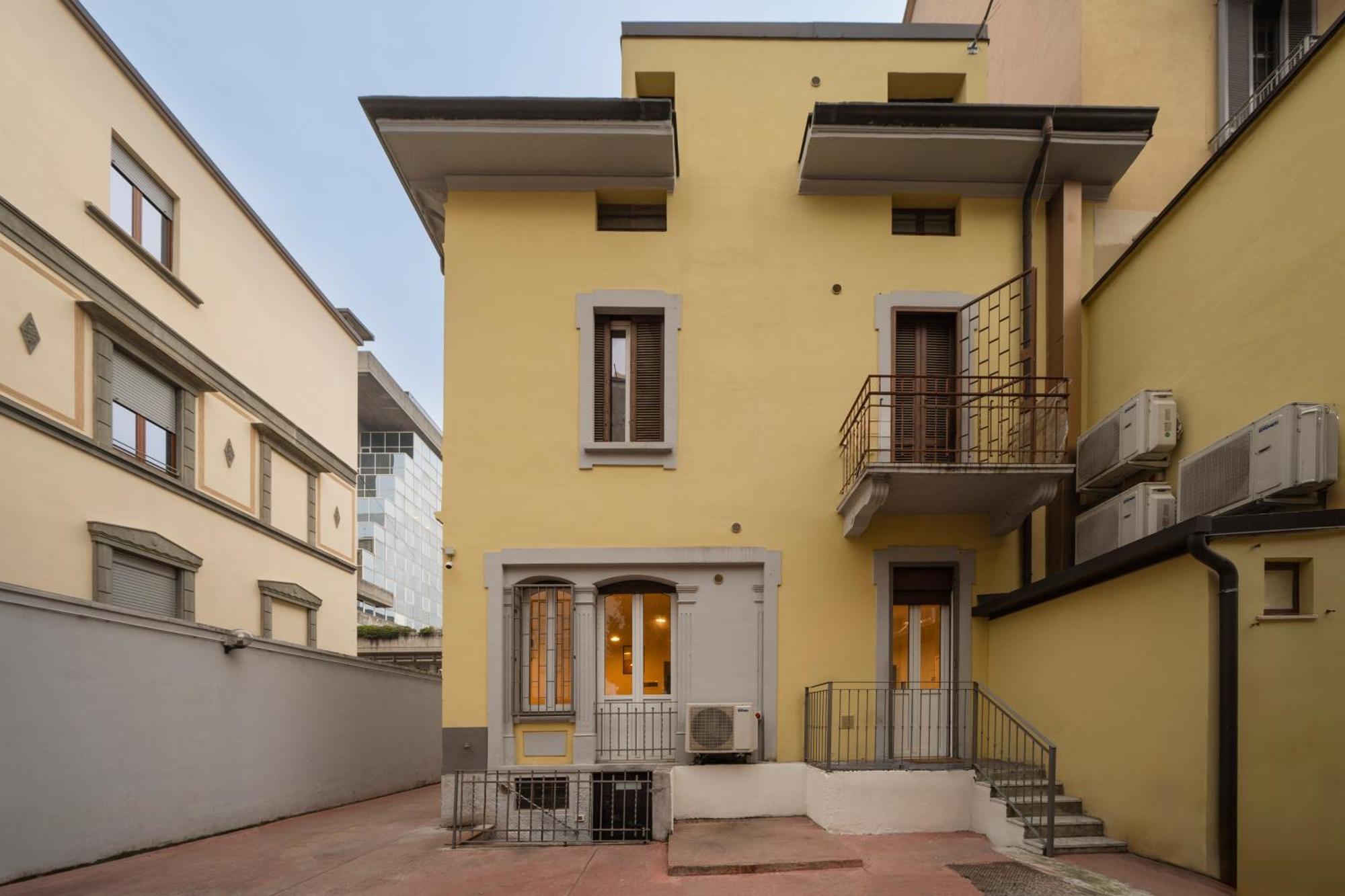 Loreto Prestige - Parking Free & Bulb Gym Bed & Breakfast *