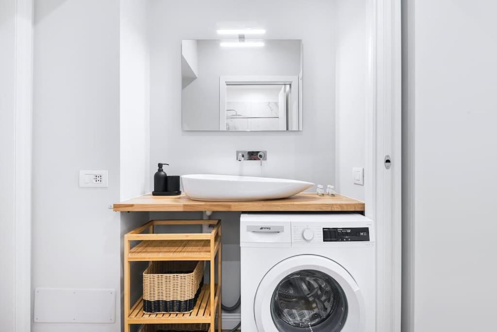 Easylife -modern And Elegant In The Heart Of * Milan